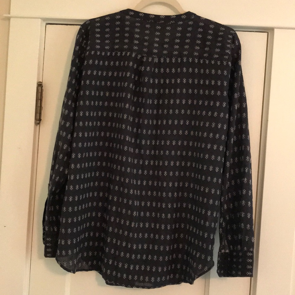 Button down - Picture 4 of 4
